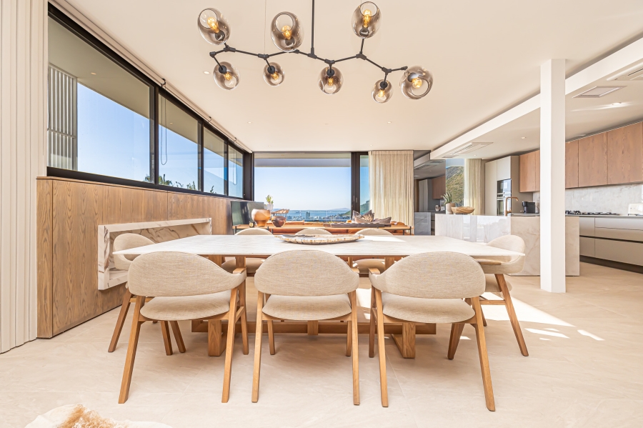 To Let 4 Bedroom Property for Rent in Fresnaye Western Cape